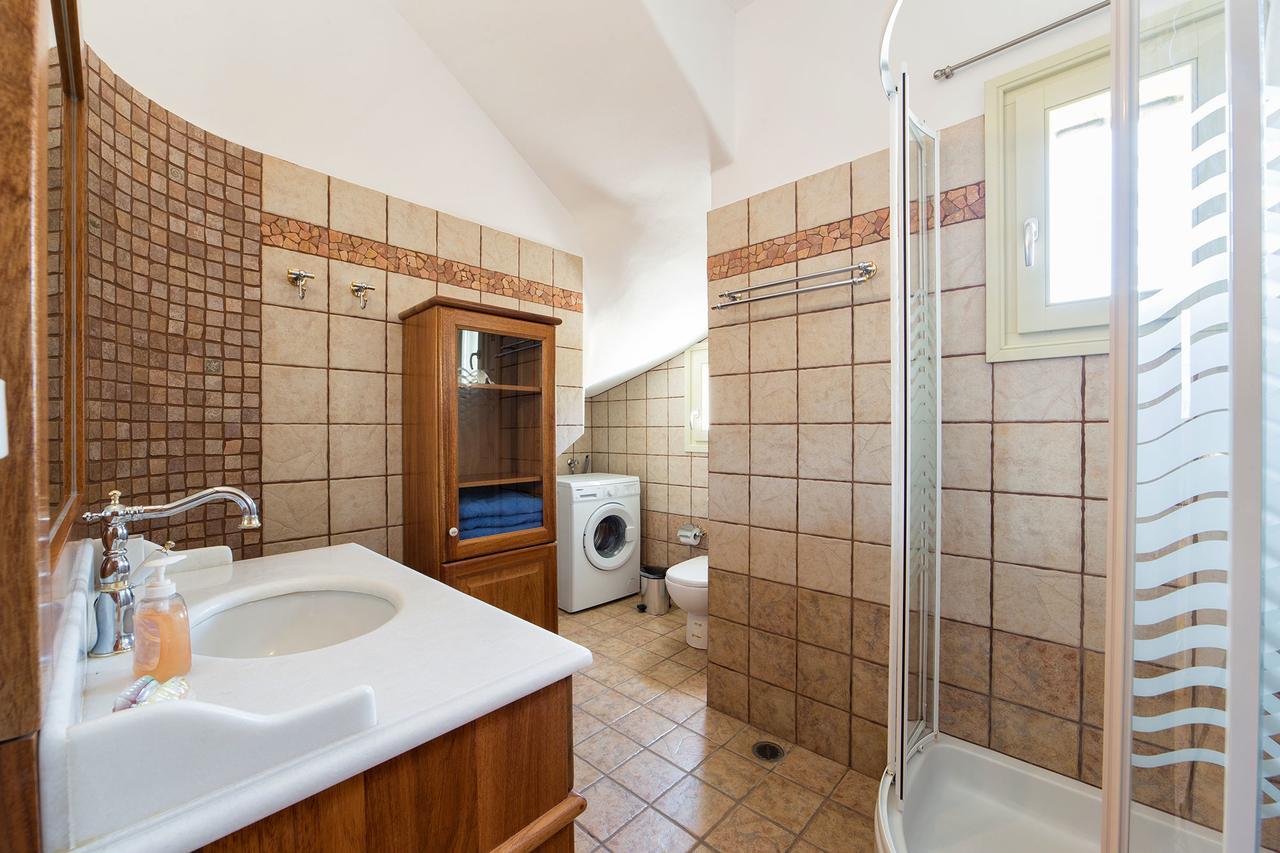 Villa San Dimitrio House On The Beach โลการาส ภายนอก รูปภาพ