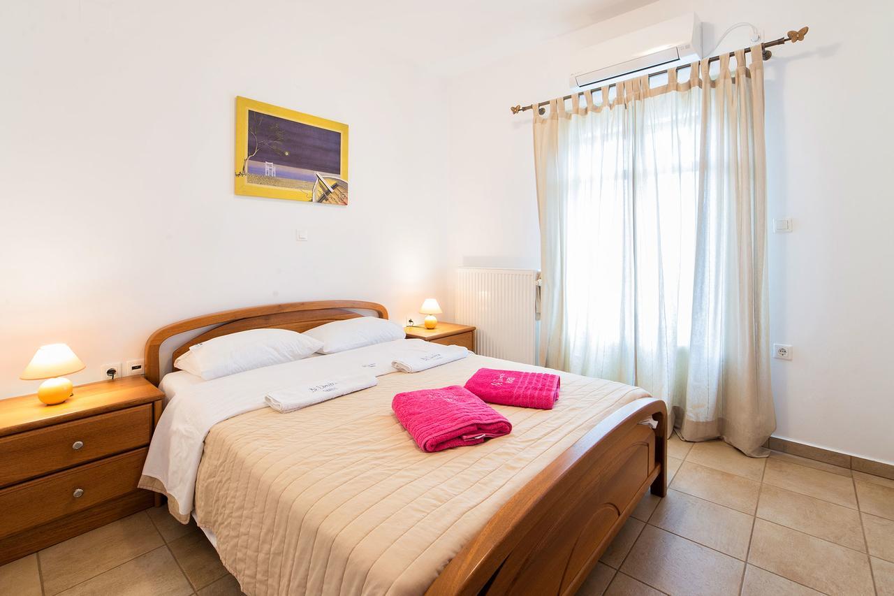 Villa San Dimitrio House On The Beach โลการาส ภายนอก รูปภาพ